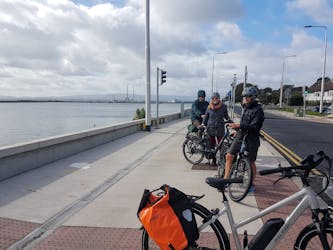 Dublino pedala lungo la costa in bici privata